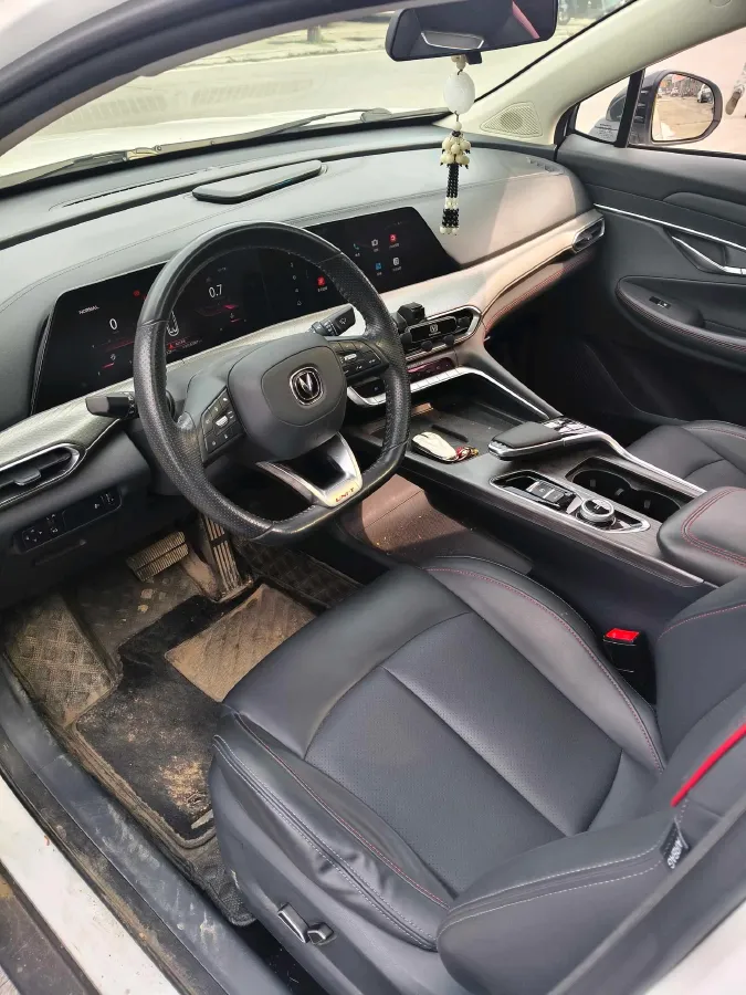 2020 ChangAn UNI-T 1.5T 180HP L4 7DCT,autocango,china used car exporter,china ev exporter,chinese used car exporter,chinese used ev exporter