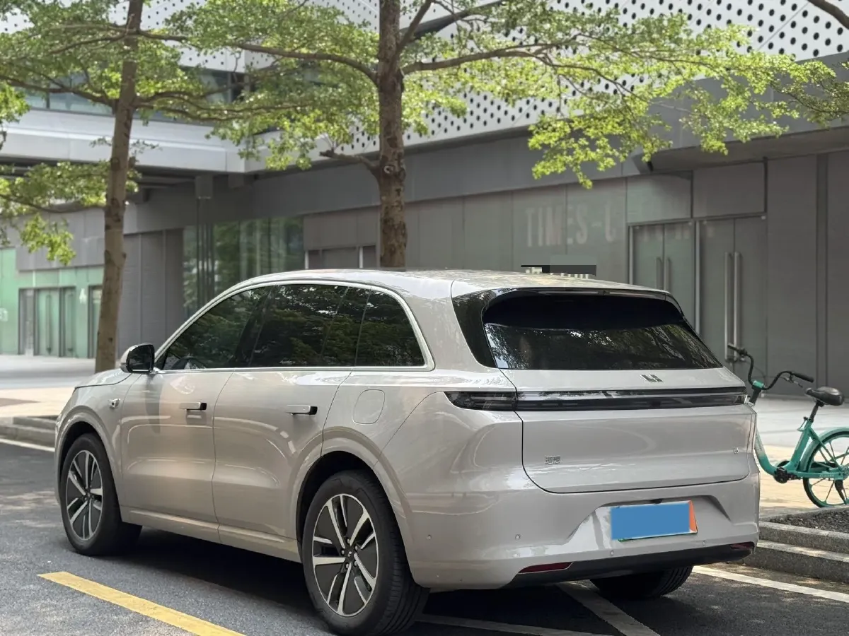2024 Li L6 Range Extended 154HP L4 REEV 36.8KWH,autocango,china used car exporter,china ev exporter,chinese used car exporter,chinese used ev exporter