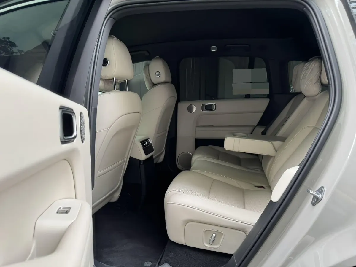 2024 Li L6 Range Extended 154HP L4 REEV 36.8KWH,autocango,china used car exporter,china ev exporter,chinese used car exporter,chinese used ev exporter