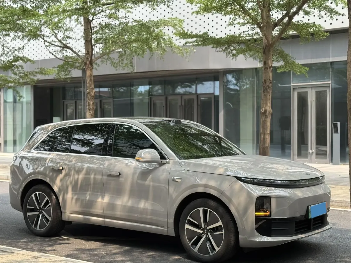 2024 Li L6 Range Extended 154HP L4 REEV 36.8KWH,autocango,china used car exporter,china ev exporter,chinese used car exporter,chinese used ev exporter