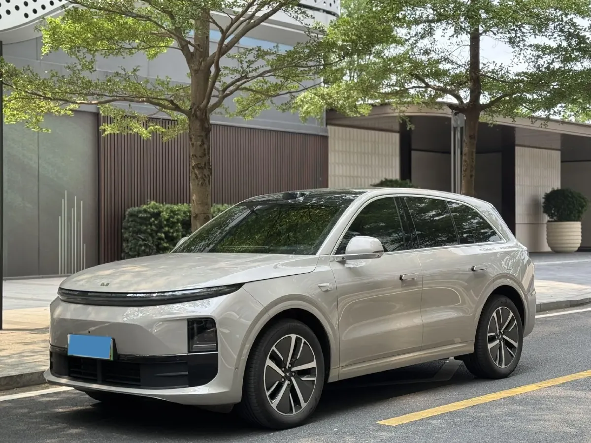 2024 Li L6 Range Extended 154HP L4 REEV 36.8KWH,autocango,china used car exporter,china ev exporter,chinese used car exporter,chinese used ev exporter