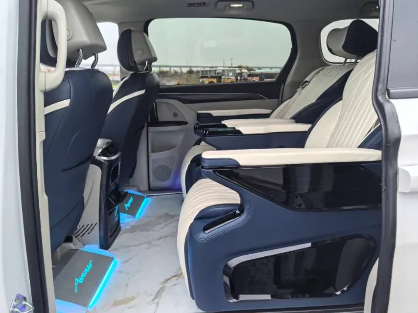 2023 Buick GL8 2.0T 237HP L4 9AT,autocango,china used car exporter,china ev exporter,chinese used car exporter,chinese used ev exporter