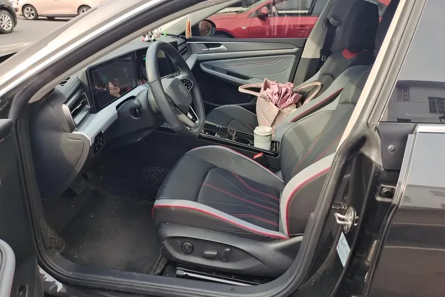 2023 Volkswagen Lamando 1.4T 150HP L4 7DCT,autocango,china used car exporter,china ev exporter,chinese used car exporter,chinese used ev exporter