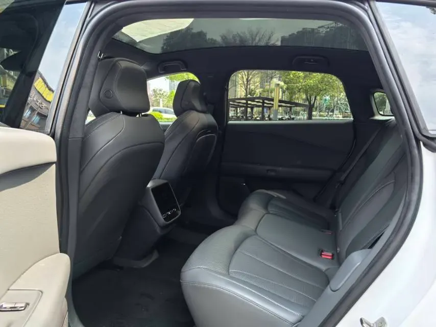 2024 Xpeng P7+ BEV 60.7KWH,autocango,china used car exporter,china ev exporter,chinese used car exporter,chinese used ev exporter