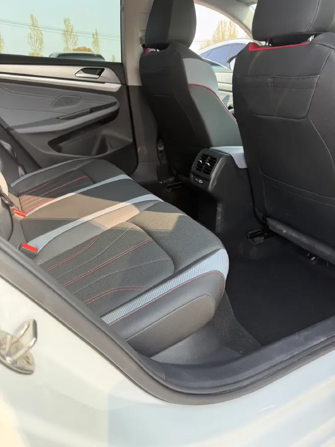 2024 Volkswagen Lamando 1.4T 150HP L4 7DCT,autocango,china used car exporter,china ev exporter,chinese used car exporter,chinese used ev exporter