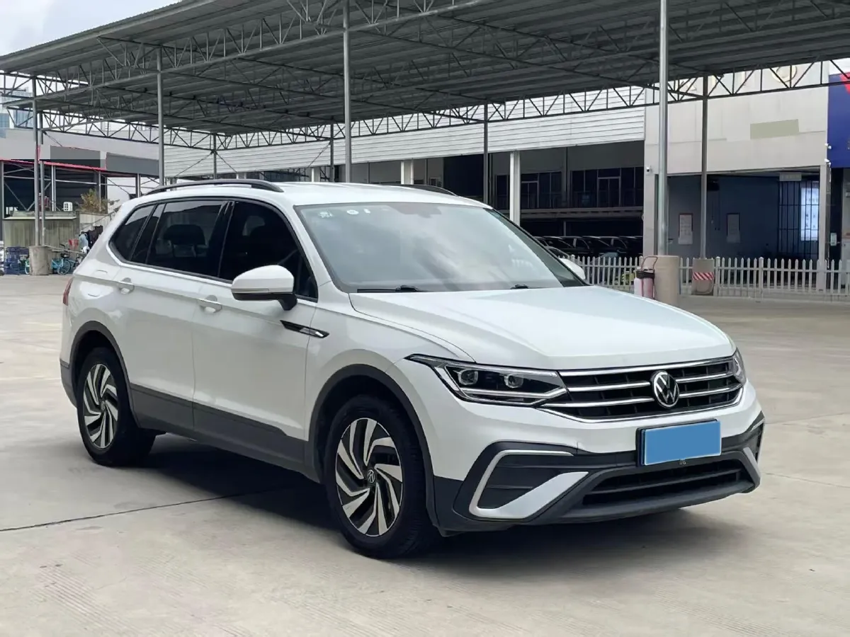 2023 Toyota Venza 2.0L 171HP L4 CVT,autocango,china used car exporter,china ev exporter,chinese used car exporter,chinese used ev exporter