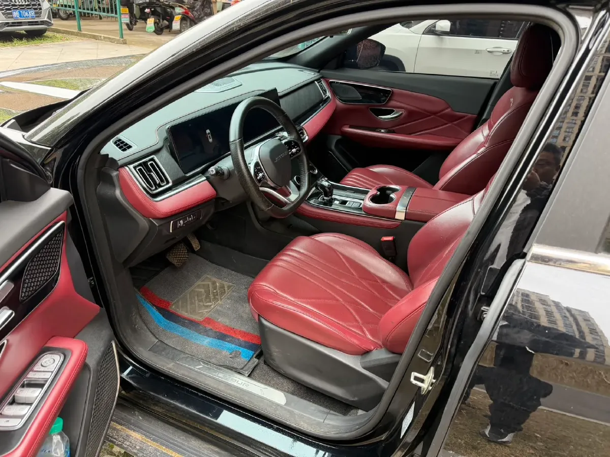 2025 Jetour X70 Plus 1.5T 156HP L4 6DCT,autocango,china used car exporter,china ev exporter,chinese used car exporter,chinese used ev exporter