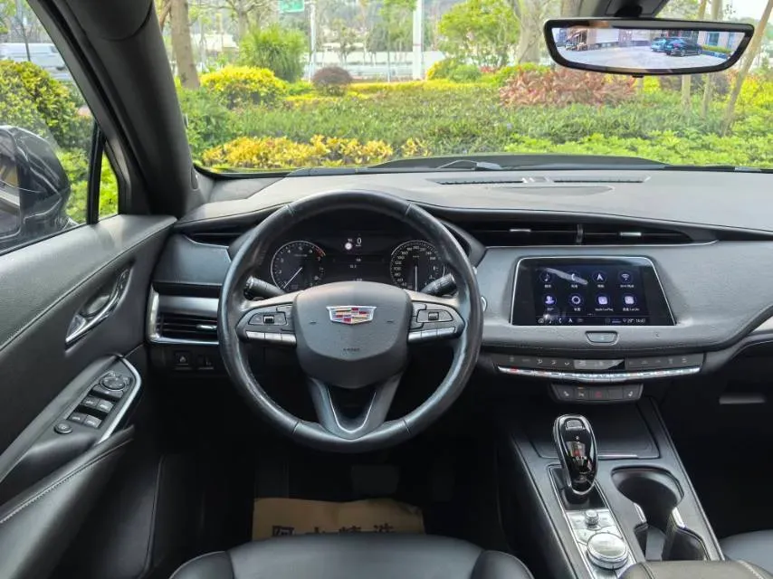 2020 Cadillac XT4 2.0T 241HP L4 9AT,autocango,china used car exporter,china ev exporter,chinese used car exporter,chinese used ev exporter