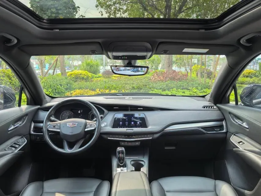 2020 Cadillac XT4 2.0T 241HP L4 9AT,autocango,china used car exporter,china ev exporter,chinese used car exporter,chinese used ev exporter