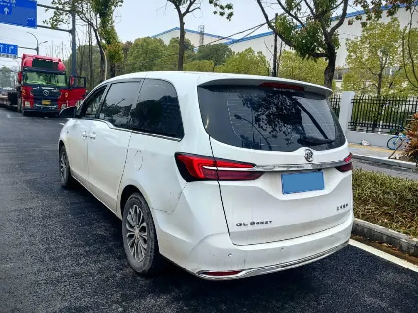 2021 Buick GL8 2.0T 237HP L4 9AT,autocango,china used car exporter,china ev exporter,chinese used car exporter,chinese used ev exporter