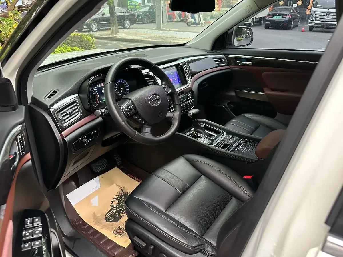 2017 GAC Trumpchi GS8 2.0T 201HP L4 6AT,autocango,china used car exporter,china ev exporter,chinese used car exporter,chinese used ev exporter