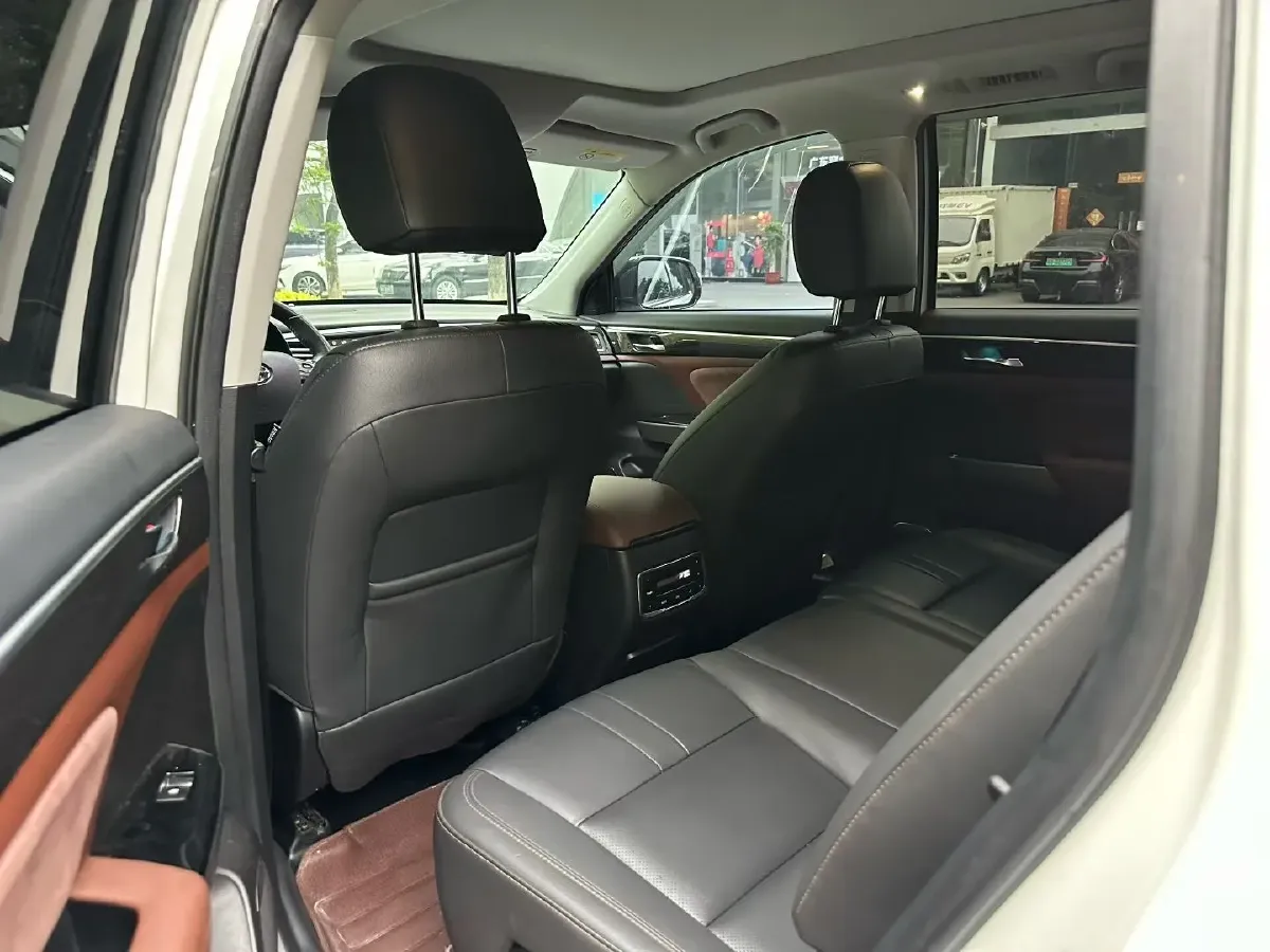 2017 GAC Trumpchi GS8 2.0T 201HP L4 6AT,autocango,china used car exporter,china ev exporter,chinese used car exporter,chinese used ev exporter