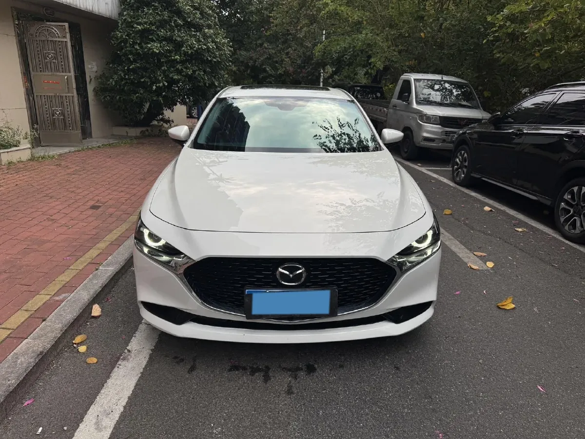 2023 Mazda 3 Axela 2.0L 158HP L4 6AT,autocango,china used car exporter,china ev exporter,chinese used car exporter,chinese used ev exporter