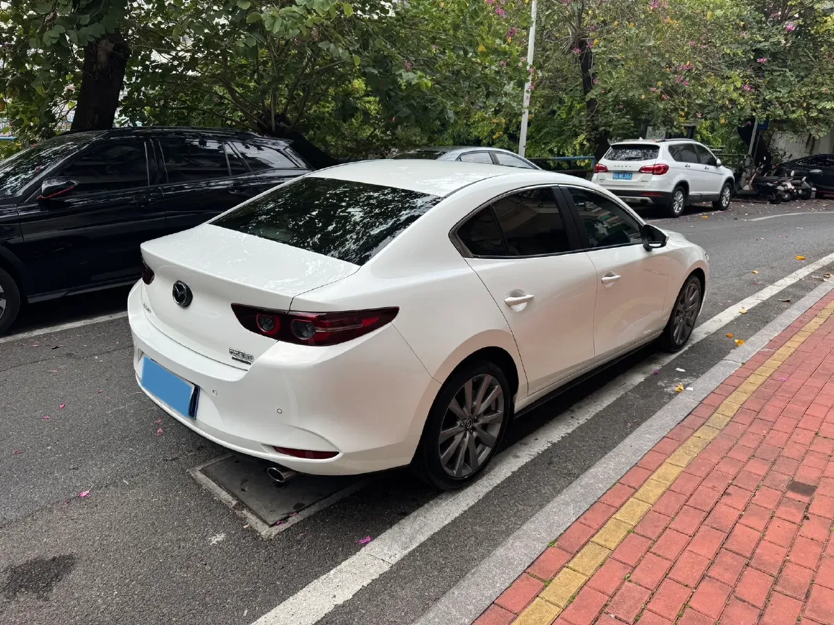 2023 Mazda 3 Axela 2.0L 158HP L4 6AT,autocango,china used car exporter,china ev exporter,chinese used car exporter,chinese used ev exporter