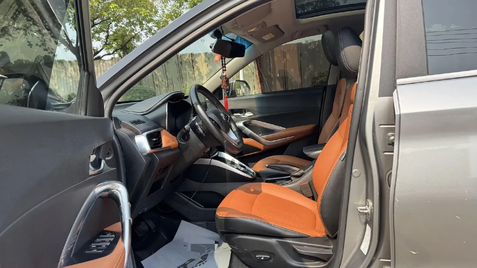 2017 HaiMa S5 Young Edition 1.6L 122HP L4 5MT,autocango,china used car exporter,china ev exporter,chinese used car exporter,chinese used ev exporter