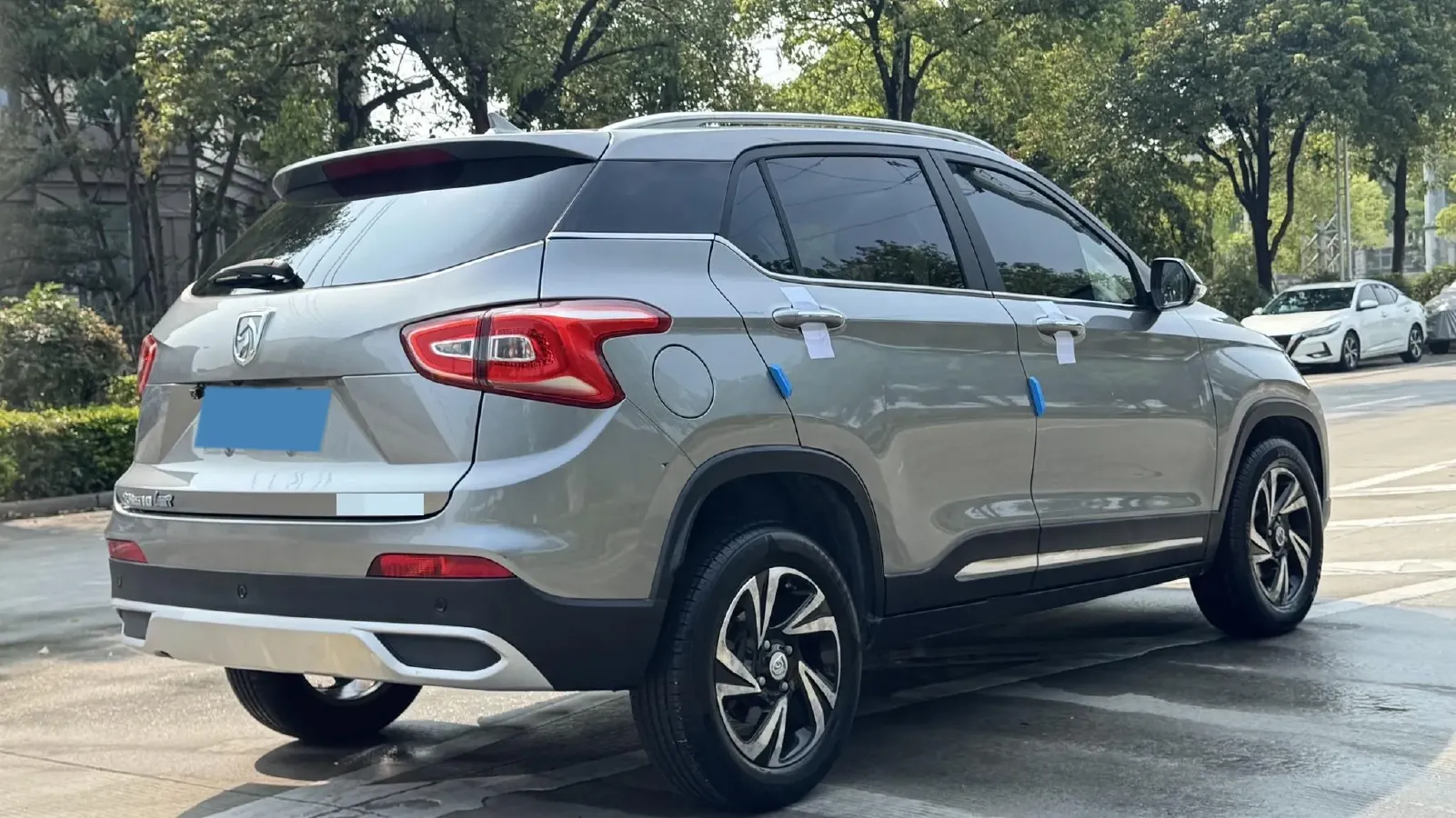 2017 HaiMa S5 Young Edition 1.6L 122HP L4 5MT,autocango,china used car exporter,china ev exporter,chinese used car exporter,chinese used ev exporter