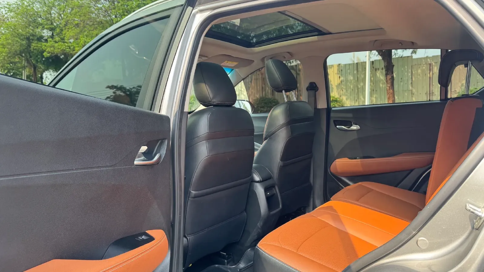 2017 HaiMa S5 Young Edition 1.6L 122HP L4 5MT,autocango,china used car exporter,china ev exporter,chinese used car exporter,chinese used ev exporter