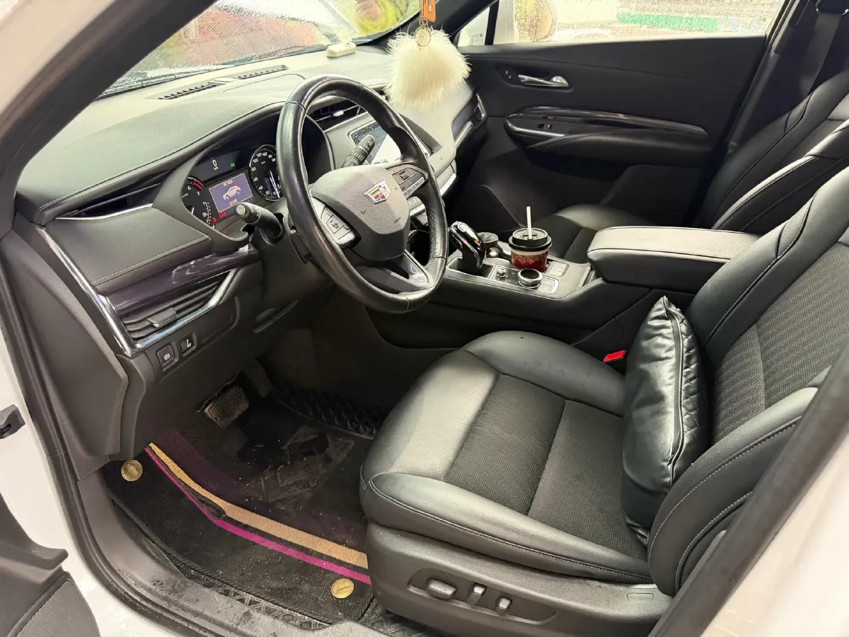 2021 Cadillac XT4 2.0T 237HP L4 9AT,autocango,china used car exporter,china ev exporter,chinese used car exporter,chinese used ev exporter