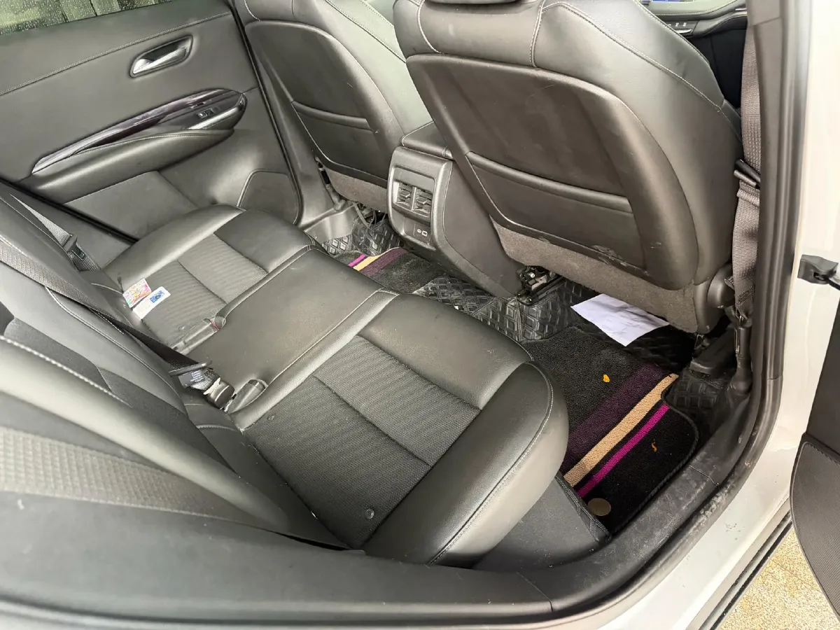 2021 Cadillac XT4 2.0T 237HP L4 9AT,autocango,china used car exporter,china ev exporter,chinese used car exporter,chinese used ev exporter