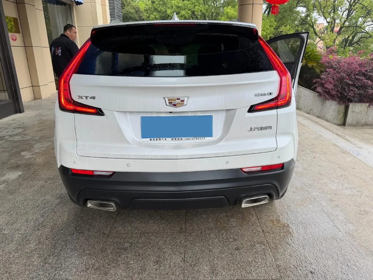 2021 Cadillac XT4 2.0T 237HP L4 9AT,autocango,china used car exporter,china ev exporter,chinese used car exporter,chinese used ev exporter