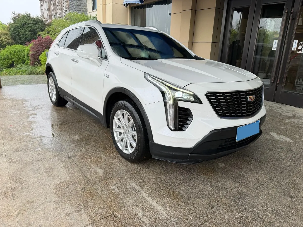 2021 Cadillac XT4 2.0T 237HP L4 9AT,autocango,china used car exporter,china ev exporter,chinese used car exporter,chinese used ev exporter
