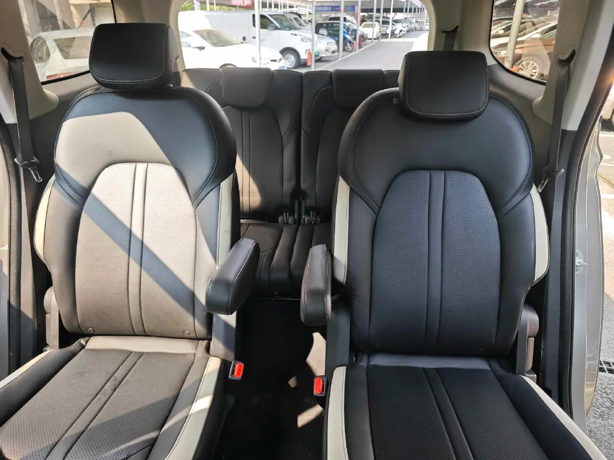 2019 BaoJun 360 1.5L 105HP L4 CVT,autocango,china used car exporter,china ev exporter,chinese used car exporter,chinese used ev exporter