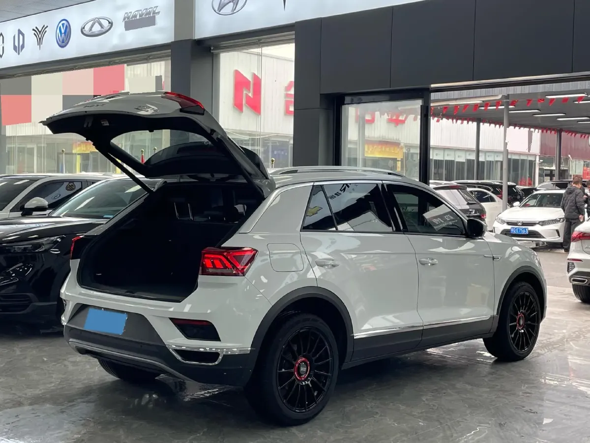 2021 Volkswagen T-Roc 1.4T 150HP L4 7DCT,autocango,china used car exporter,china ev exporter,chinese used car exporter,chinese used ev exporter