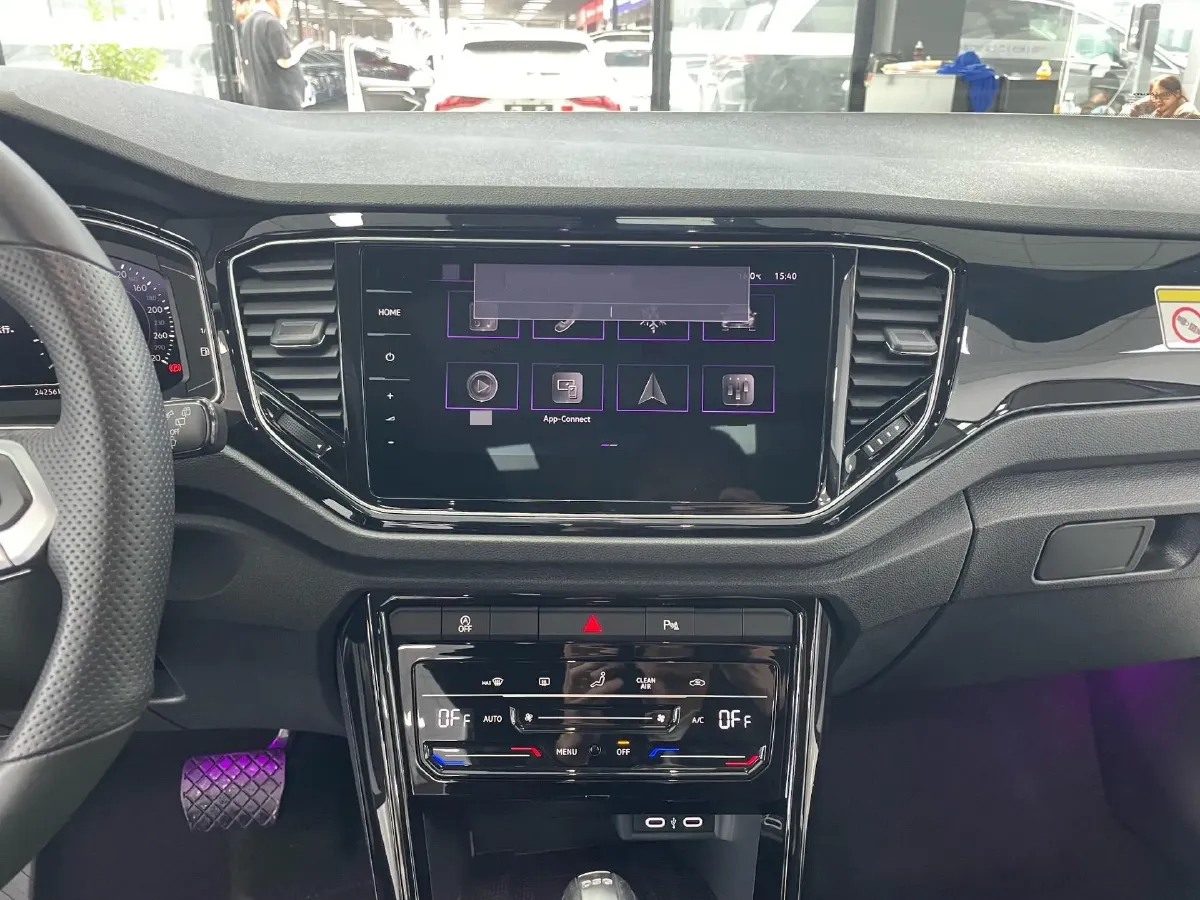 2021 Volkswagen T-Roc 1.4T 150HP L4 7DCT,autocango,china used car exporter,china ev exporter,chinese used car exporter,chinese used ev exporter