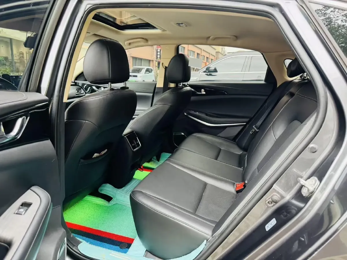 2021 ChangAn Raeton CC 1.5T 180HP L4 7DCT,autocango,china used car exporter,china ev exporter,chinese used car exporter,chinese used ev exporter