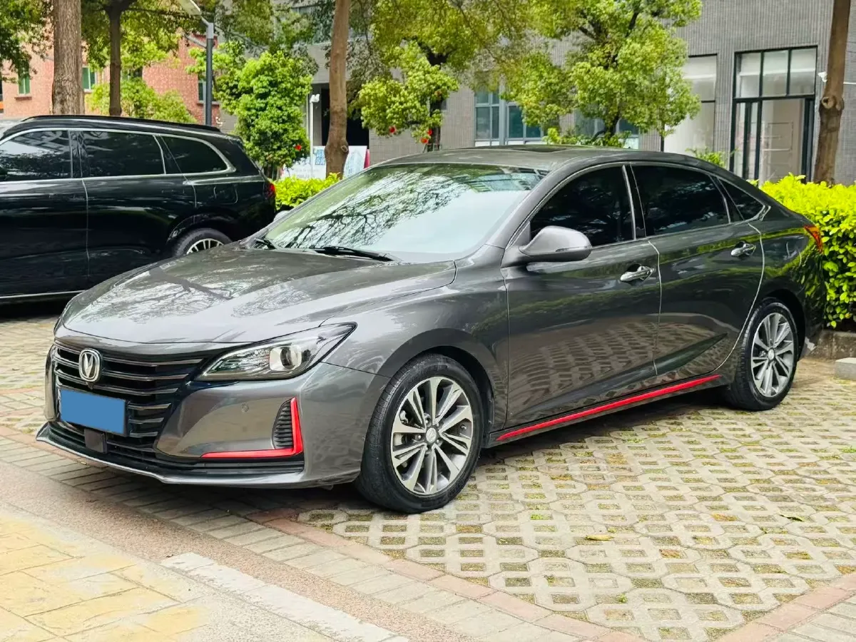 2021 ChangAn Raeton CC 1.5T 180HP L4 7DCT,autocango,china used car exporter,china ev exporter,chinese used car exporter,chinese used ev exporter