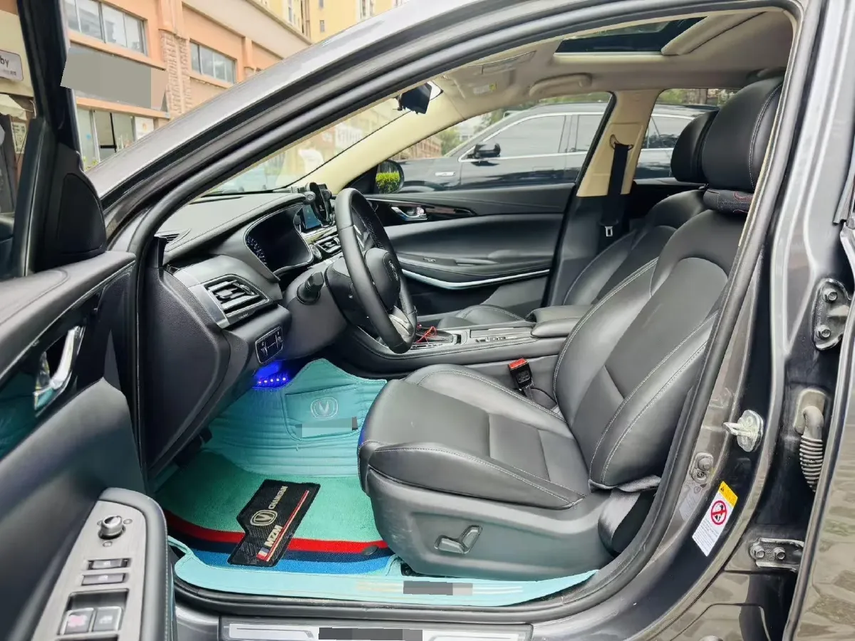 2021 ChangAn Raeton CC 1.5T 180HP L4 7DCT,autocango,china used car exporter,china ev exporter,chinese used car exporter,chinese used ev exporter