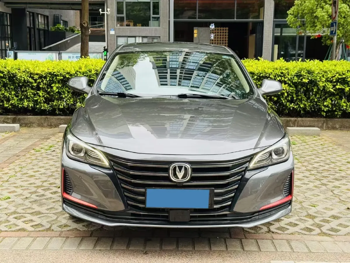 2021 ChangAn Raeton CC 1.5T 180HP L4 7DCT,autocango,china used car exporter,china ev exporter,chinese used car exporter,chinese used ev exporter