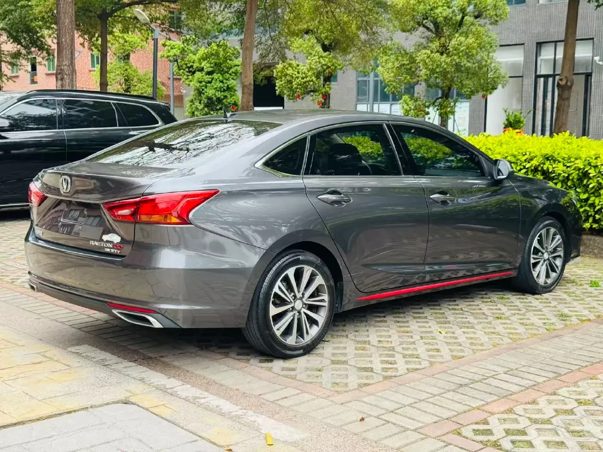 2021 ChangAn Raeton CC 1.5T 180HP L4 7DCT,autocango,china used car exporter,china ev exporter,chinese used car exporter,chinese used ev exporter