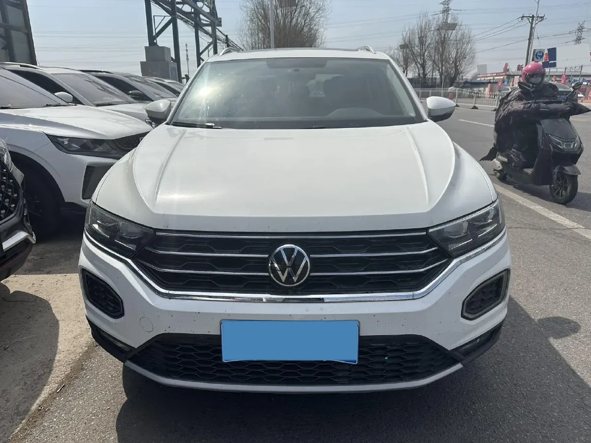 2021 Volkswagen T-Roc 1.4T 150HP L4 7DCT,autocango,china used car exporter,china ev exporter,chinese used car exporter,chinese used ev exporter
