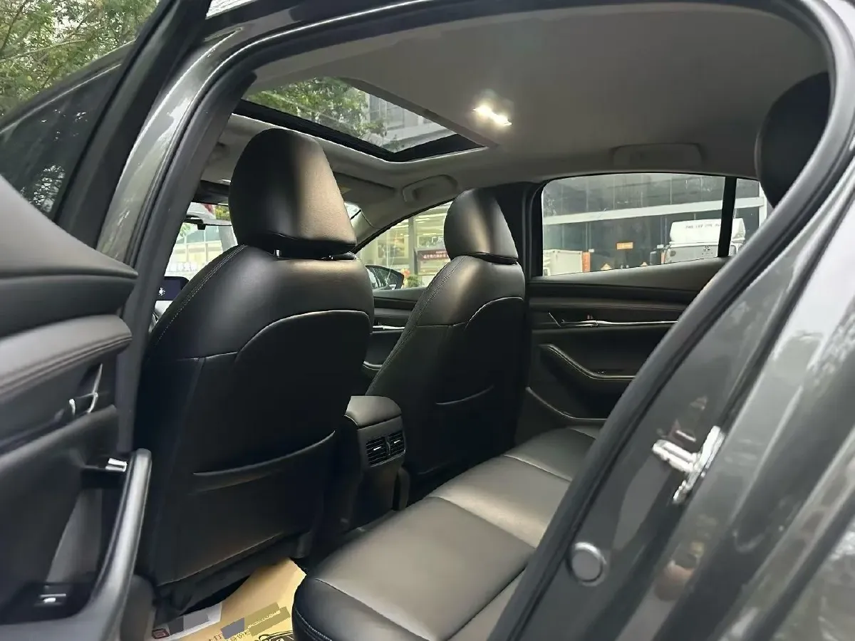 2020 Mazda 3 Axela 2.0L 158HP L4 6AT,autocango,china used car exporter,china ev exporter,chinese used car exporter,chinese used ev exporter