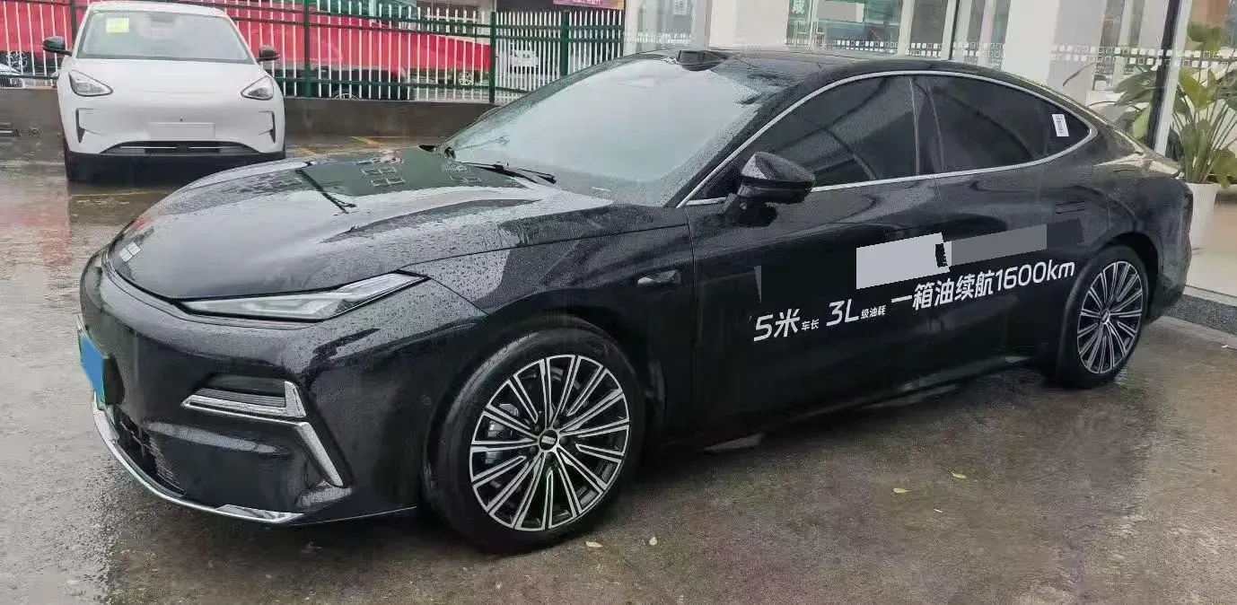 2025 Geely Galaxy Starshine 8 1.5T 163HP L4 3DHT PHEV 27.69KWH,autocango,china used car exporter,china ev exporter,chinese used car exporter,chinese used ev exporter