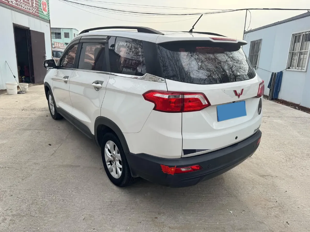 2018 WuLing HongGuang S3 1.5L 112HP L4 6MT,autocango,china used car exporter,china ev exporter,chinese used car exporter,chinese used ev exporter