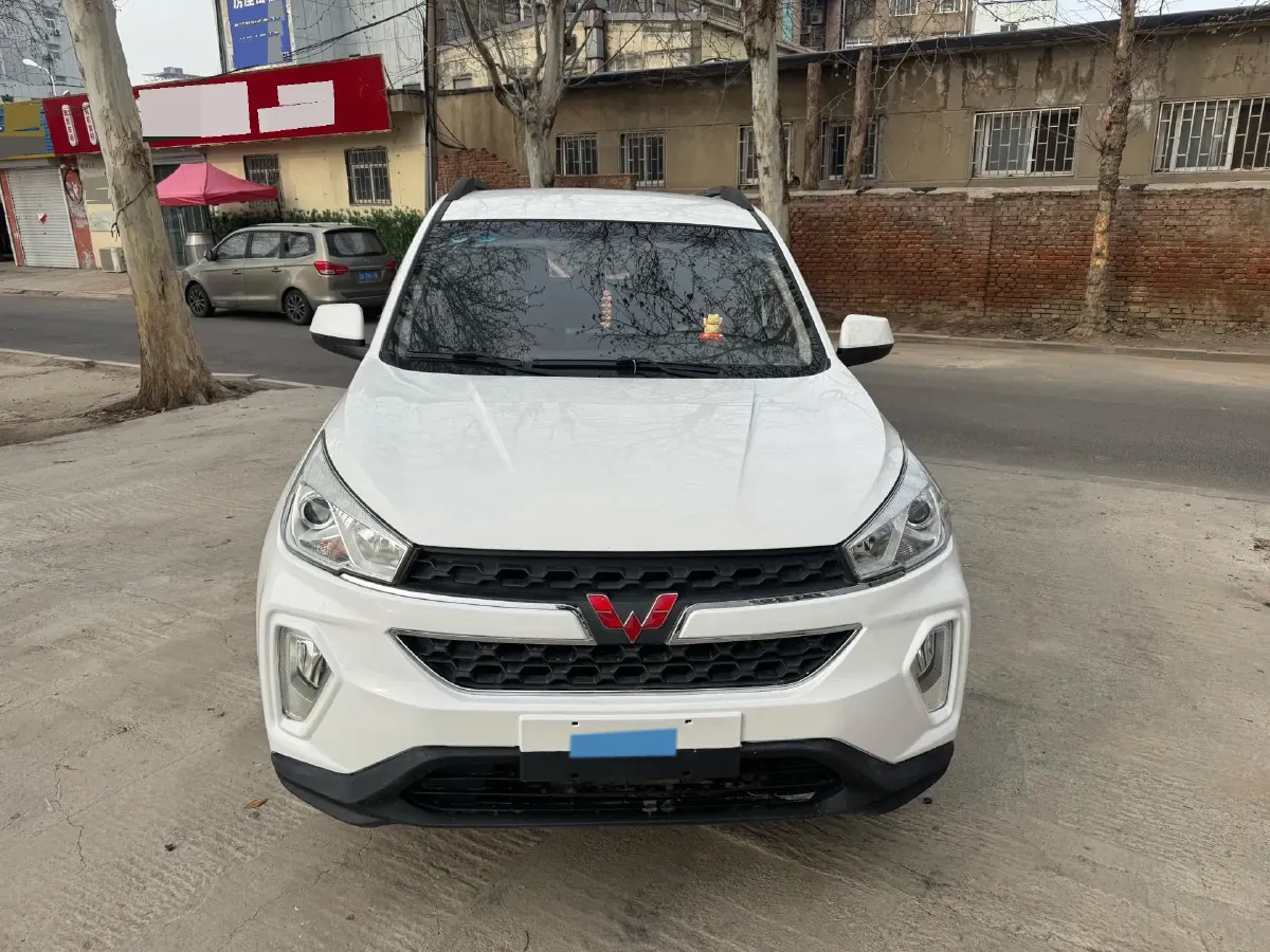 2018 WuLing HongGuang S3 1.5L 112HP L4 6MT,autocango,china used car exporter,china ev exporter,chinese used car exporter,chinese used ev exporter
