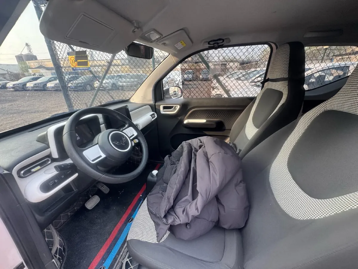 2024 WuLing HongGuang MINI EV BEV 13.4KWH,autocango,china used car exporter,china ev exporter,chinese used car exporter,chinese used ev exporter