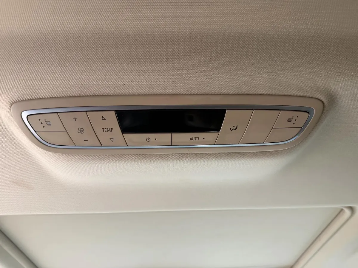 2022 Buick GL8 2.0T 237HP L4 9AT,autocango,china used car exporter,china ev exporter,chinese used car exporter,chinese used ev exporter