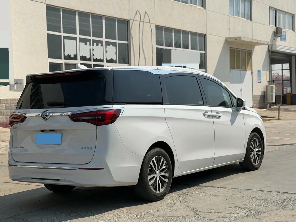 2022 Buick GL8 2.0T 237HP L4 9AT,autocango,china used car exporter,china ev exporter,chinese used car exporter,chinese used ev exporter