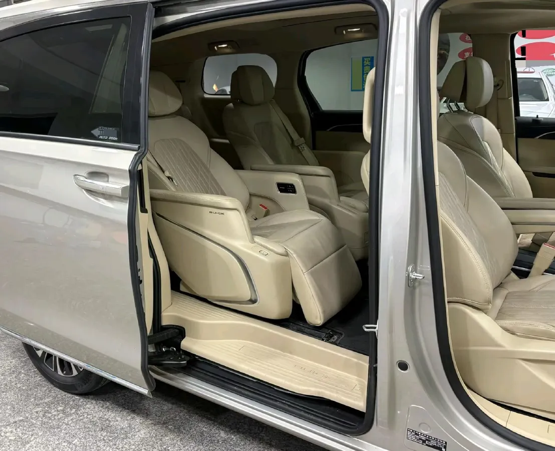 2022 Buick GL8 2.0T 237HP L4 9AT,autocango,china used car exporter,china ev exporter,chinese used car exporter,chinese used ev exporter