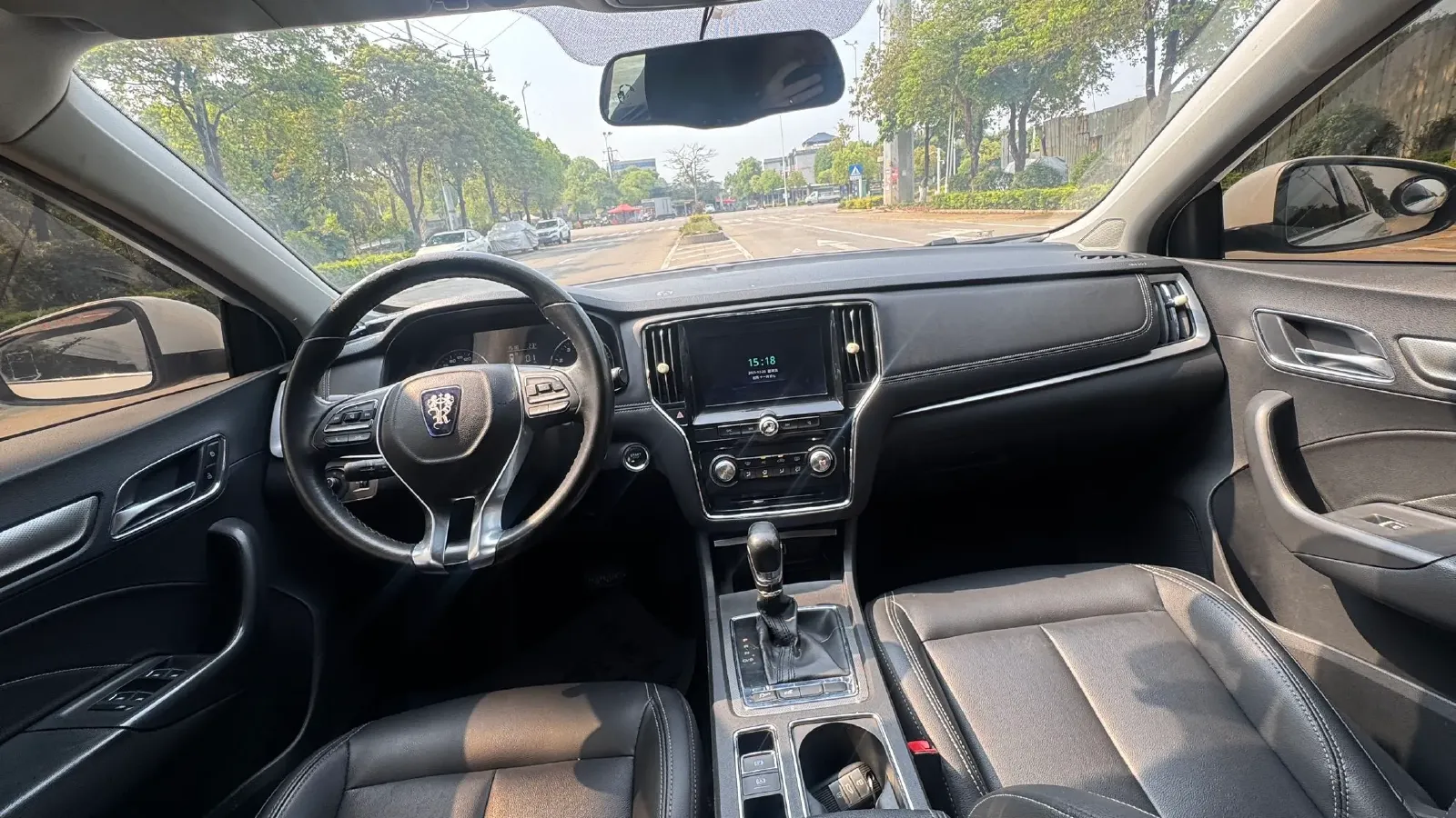 2018 HuangHai JiaoLong 2.4L 143HP L4 5AT,autocango,china used car exporter,china ev exporter,chinese used car exporter,chinese used ev exporter