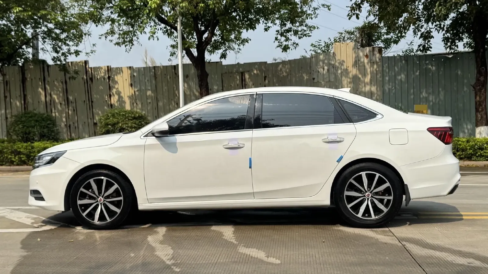 2018 HuangHai JiaoLong 2.4L 143HP L4 5AT,autocango,china used car exporter,china ev exporter,chinese used car exporter,chinese used ev exporter
