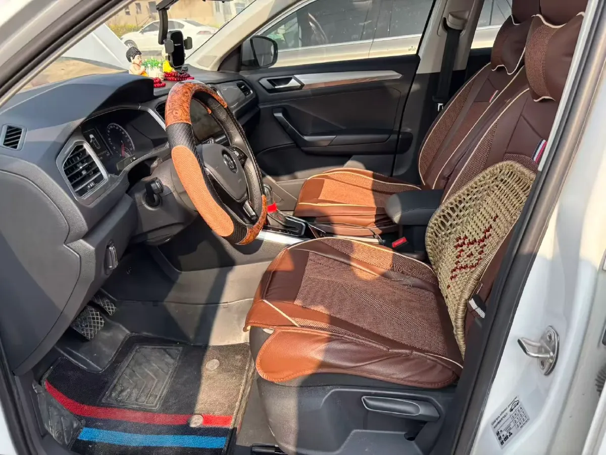 2020 Volkswagen T-Roc 1.4T 150HP L4 7DCT,autocango,china used car exporter,china ev exporter,chinese used car exporter,chinese used ev exporter