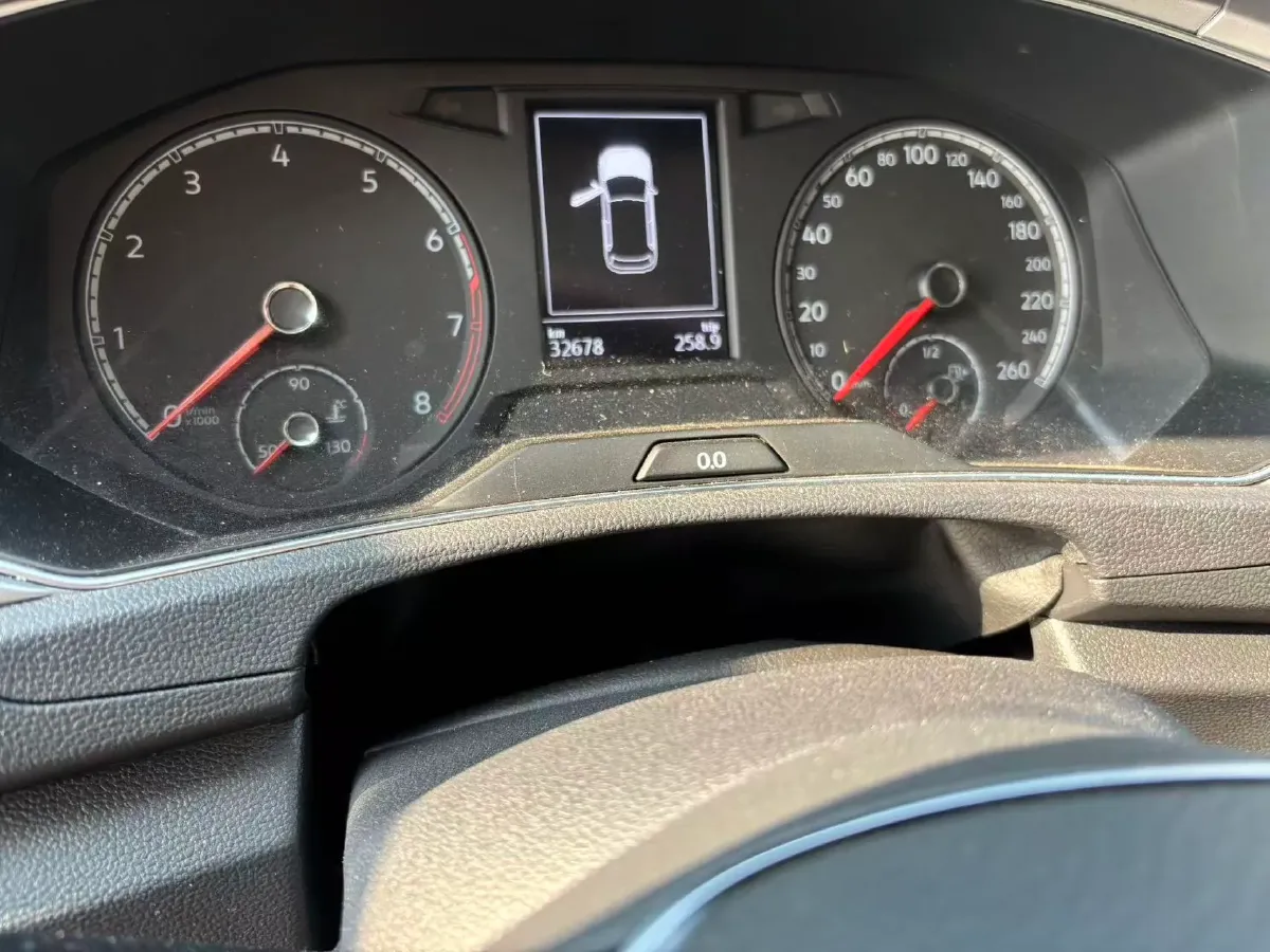 2020 Volkswagen T-Roc 1.4T 150HP L4 7DCT,autocango,china used car exporter,china ev exporter,chinese used car exporter,chinese used ev exporter