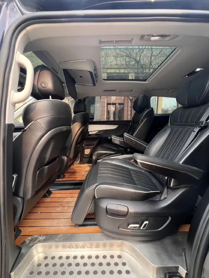 2021 Roewe iMAX8 2.0T 234HP L4 8AT,autocango,china used car exporter,china ev exporter,chinese used car exporter,chinese used ev exporter