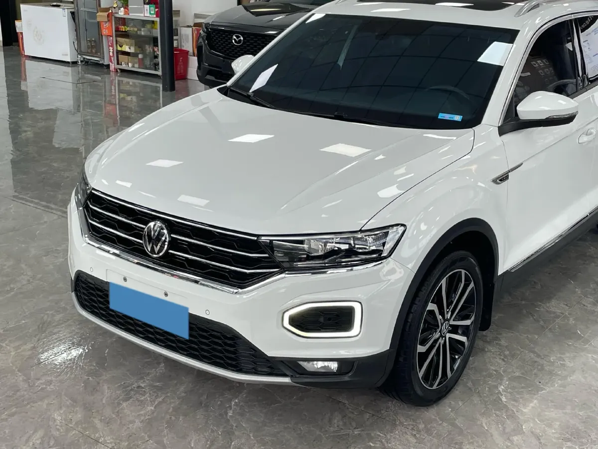 2021 Volkswagen T-Roc 1.4T 150HP L4 7DCT,autocango,china used car exporter,china ev exporter,chinese used car exporter,chinese used ev exporter