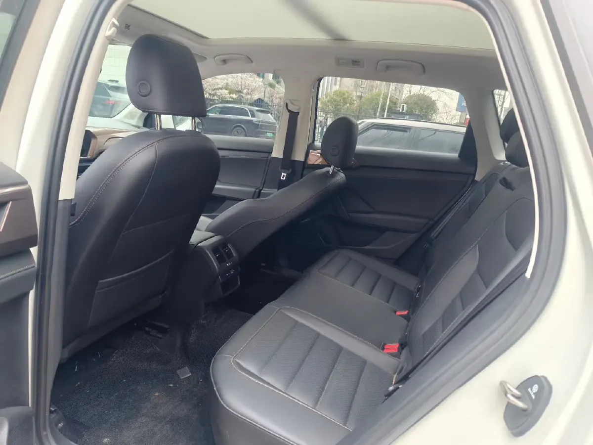 2021 Volkswagen Tharu 1.4T 150HP L4 7DCT,autocango,china used car exporter,china ev exporter,chinese used car exporter,chinese used ev exporter