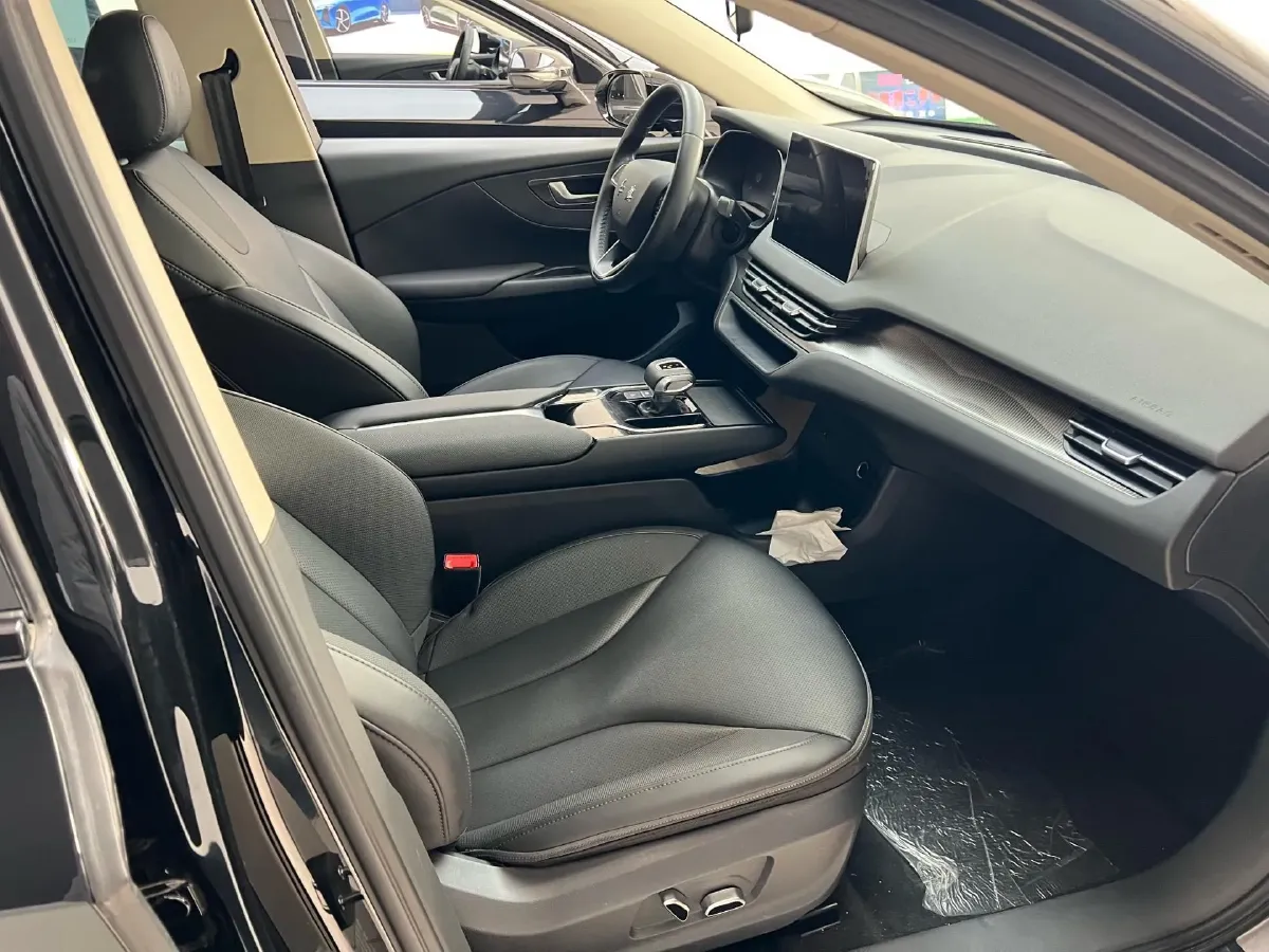 2023 HongQi E-QM5 BEV 54KWH,autocango,china used car exporter,china ev exporter,chinese used car exporter,chinese used ev exporter